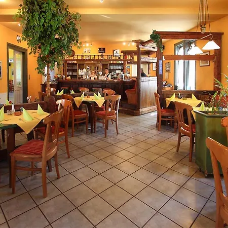 Gaststaette Und Felsenthal Hotel