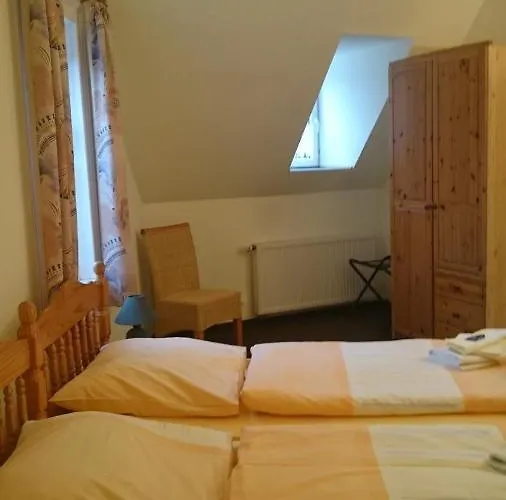 Gaststaette Und Felsenthal Otel Tabarz