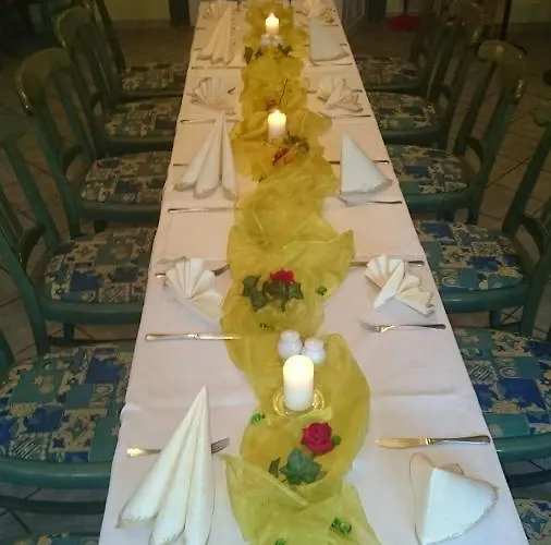 Gaststaette Und Felsenthal *