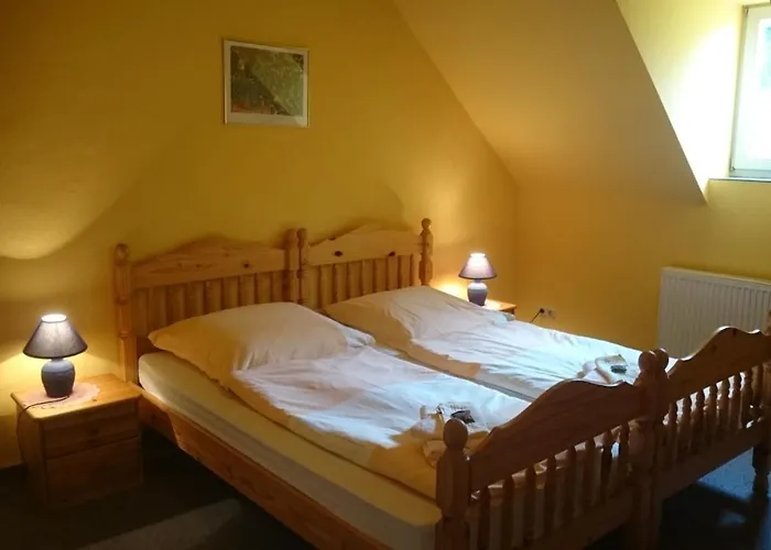 Gaststaette Und Felsenthal Otel Tabarz